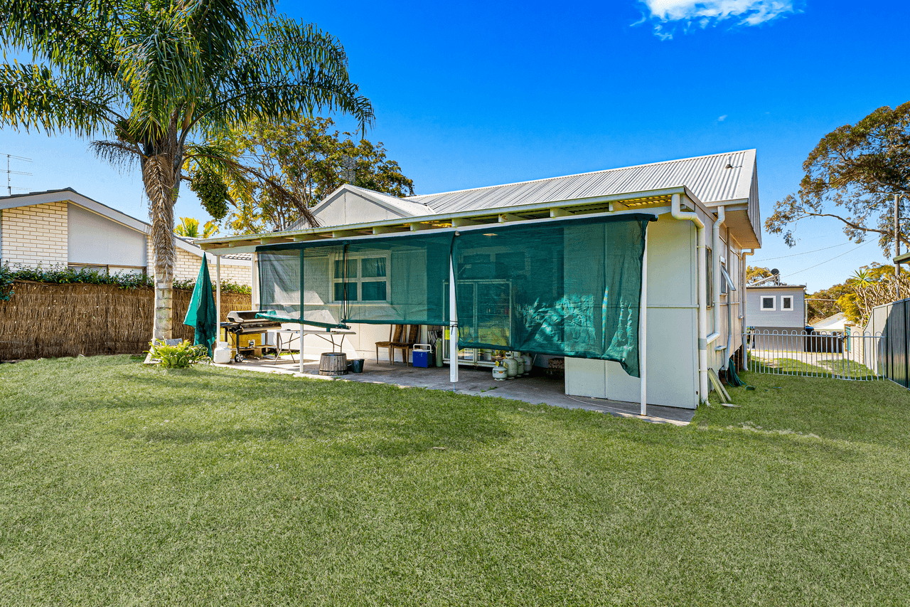 6 Huene Avenue, HALEKULANI, NSW 2262