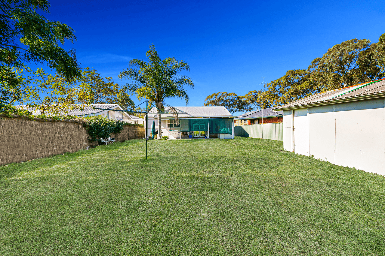 6 Huene Avenue, HALEKULANI, NSW 2262