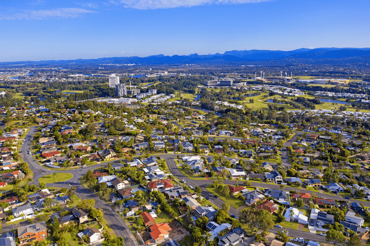 16 Carrabean Avenue, ASHMORE, QLD 4214