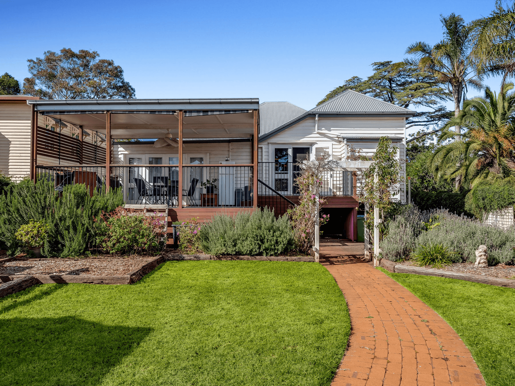 65 West Street, NEWTOWN, QLD 4350