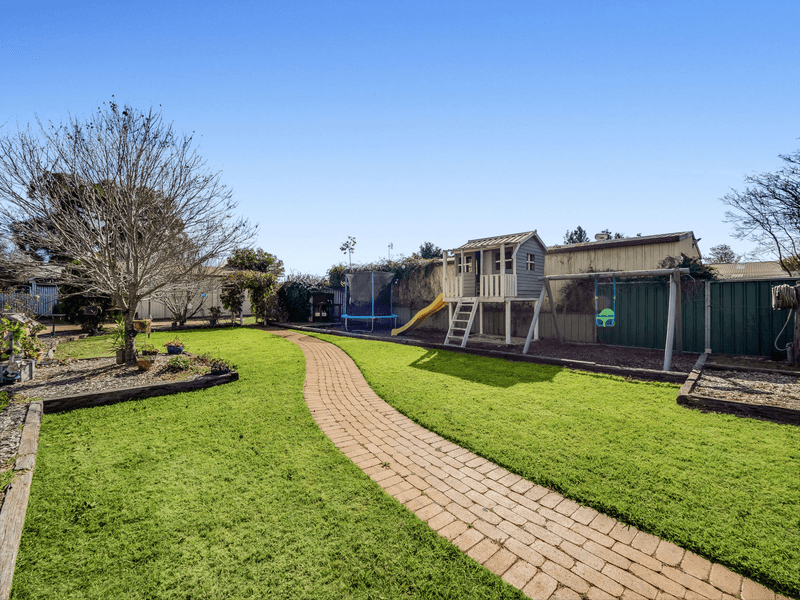 65 West Street, NEWTOWN, QLD 4350