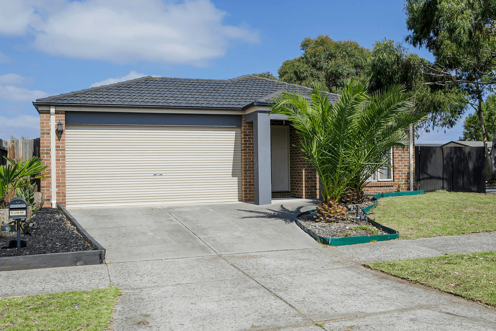 19 Ferndown Drive, CRANBOURNE, VIC 3977