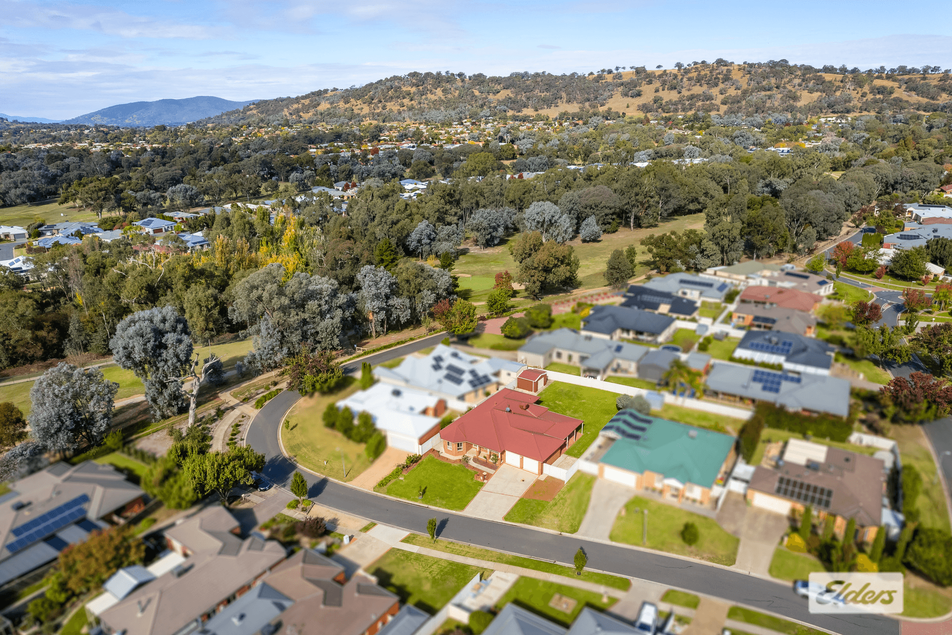 6 Oatlands Fairway, Wodonga, VIC 3690