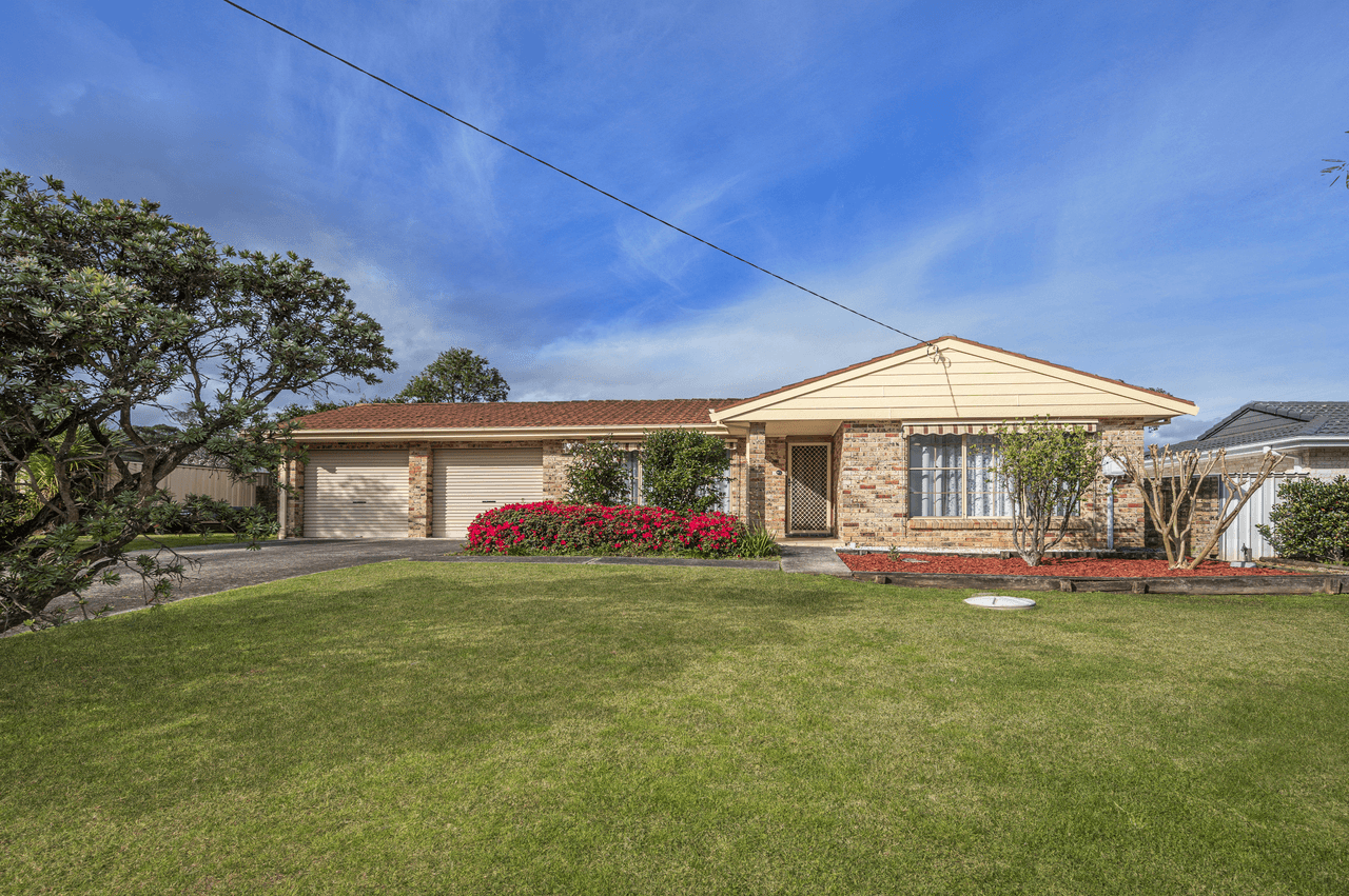 4 Justine Close, BARGO, NSW 2574