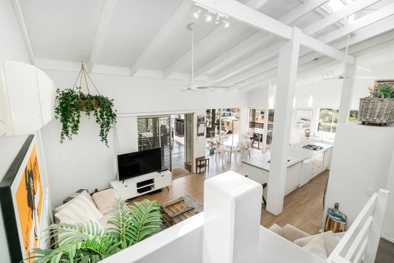 23 Currant Street, ELANORA, QLD 4221