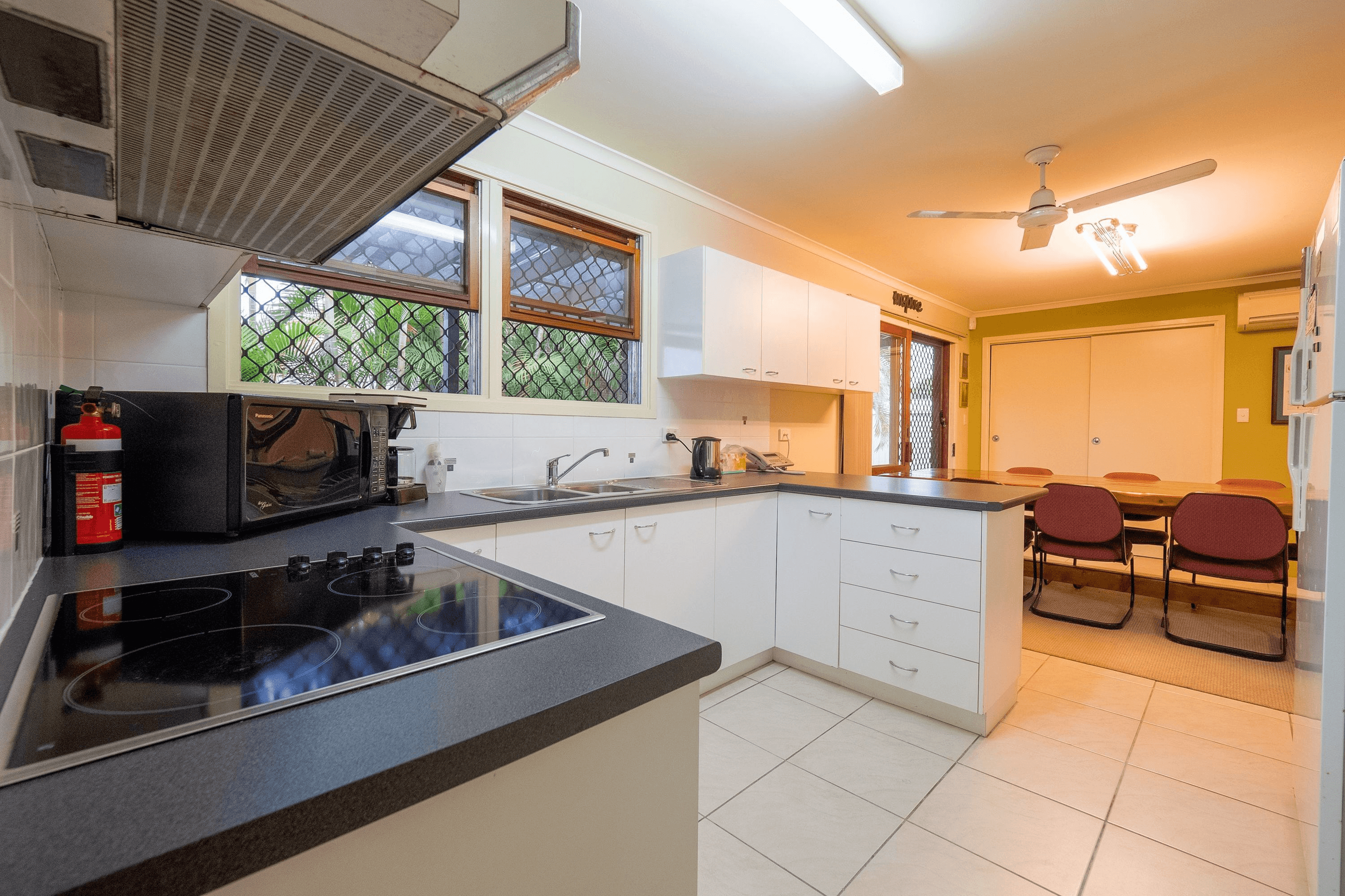 429 - 425 Mains Road, MACGREGOR, QLD 4109