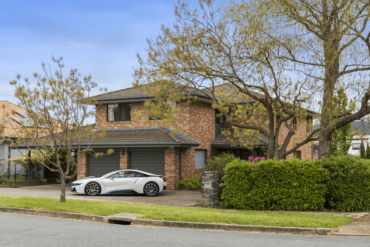 2 Hamilton Row, YARRALUMLA, ACT 2600