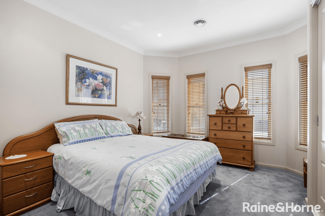 23 Seaside Parade, DOLPHIN POINT, NSW 2539