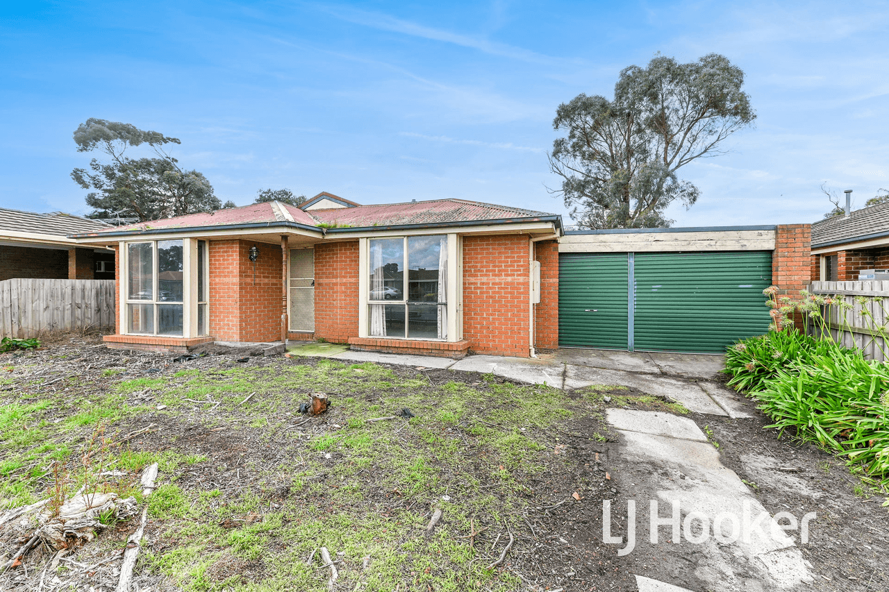 62 Balmoral Way, PAKENHAM, VIC 3810