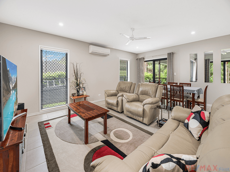 1 Little Lane, Little Mountain, QLD 4551