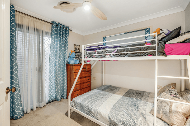 4 Weale Street, MOUNT KYNOCH, QLD 4350