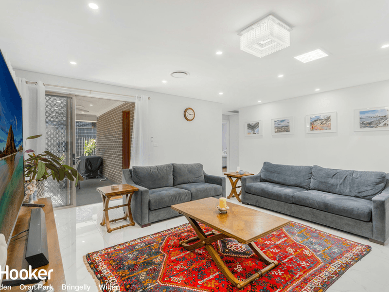 22 Evergreen Drive, ORAN PARK, NSW 2570