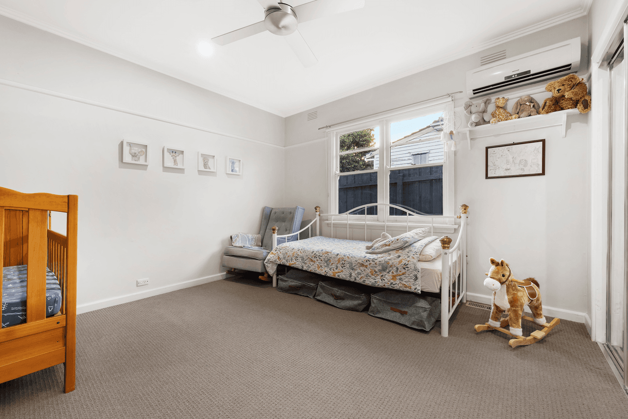 11 Edward Street, MACLEOD, VIC 3085