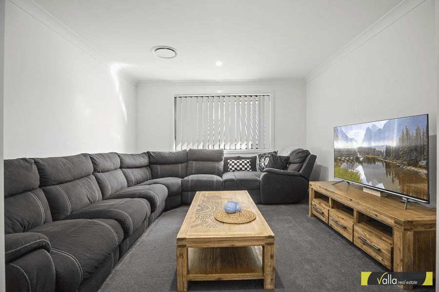 11 WARRGUNY STREET, NAMBUCCA HEADS, NSW 2448