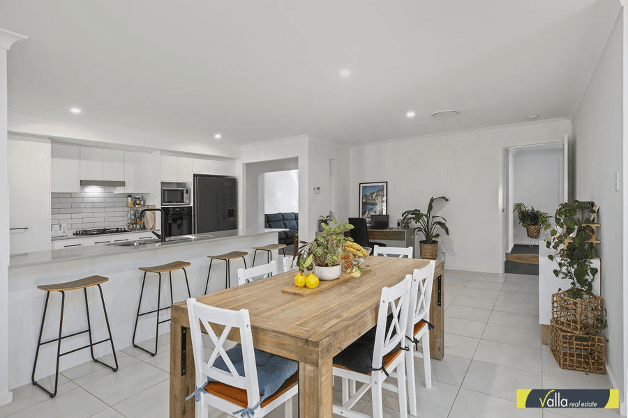 11 WARRGUNY STREET, NAMBUCCA HEADS, NSW 2448