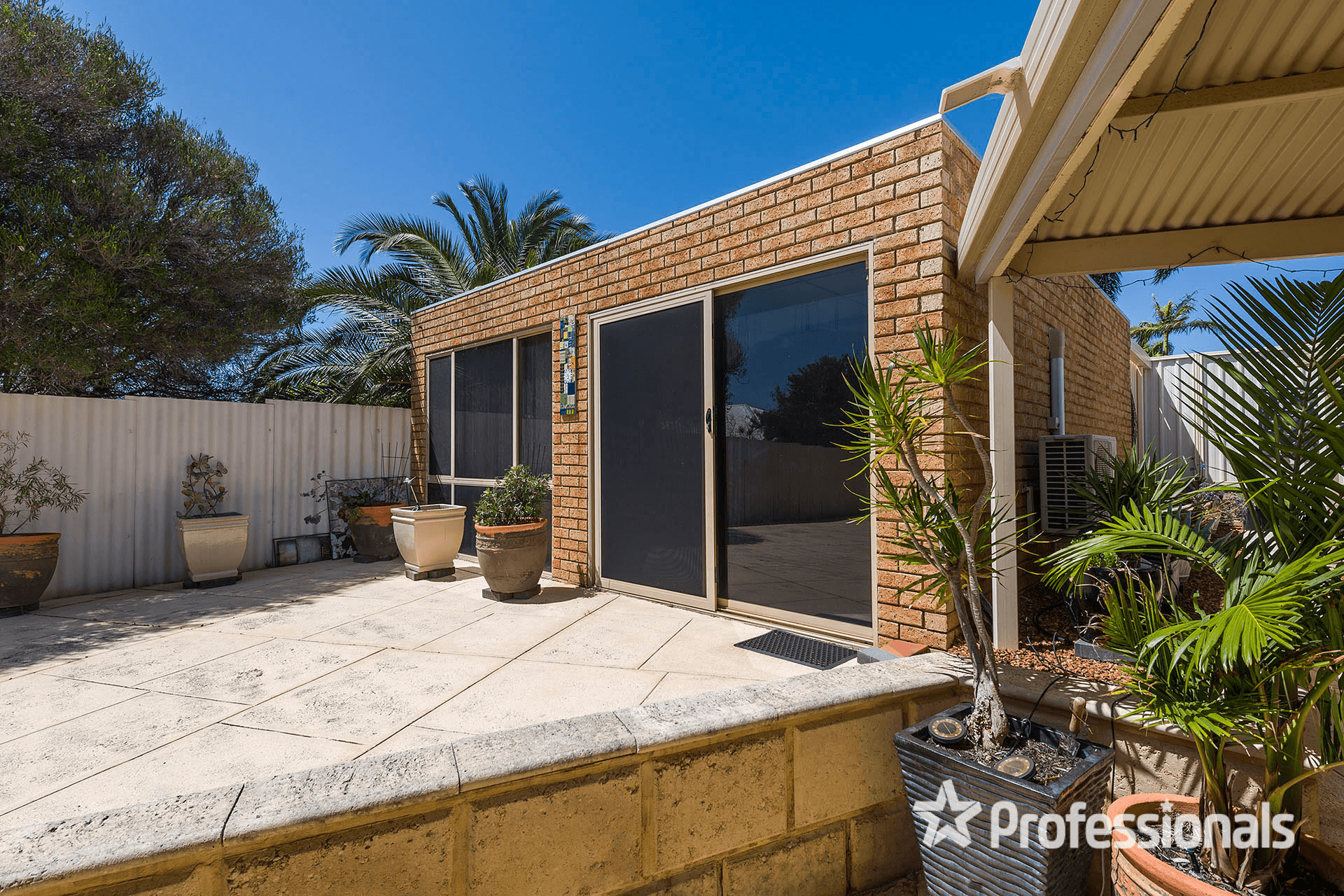 4 Willesden Avenue, KINGSLEY, WA 6026