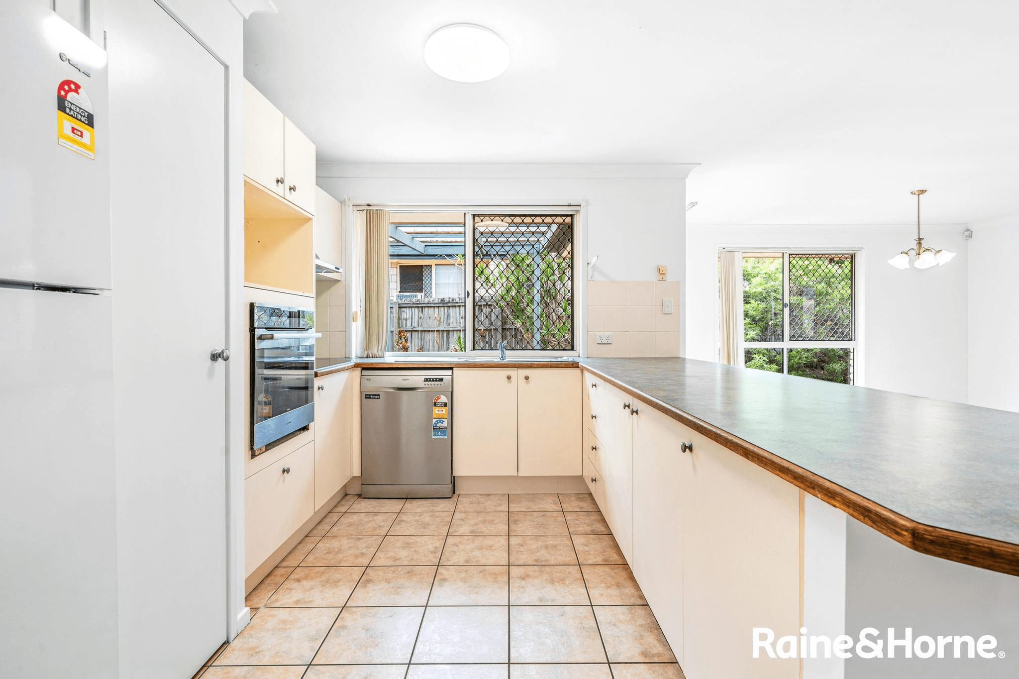 12 Sunningdale Street, OXLEY, QLD 4075