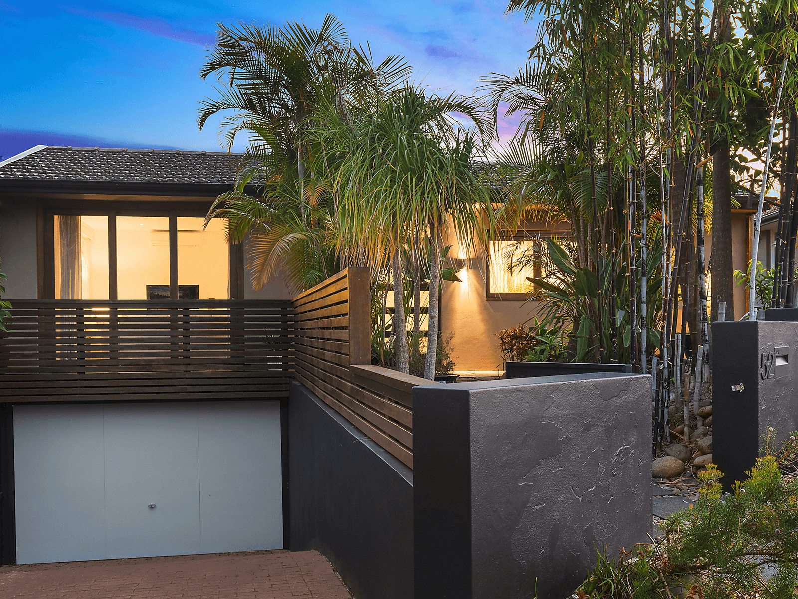 52 Sugarloaf Crescent, Castlecrag, NSW 2068