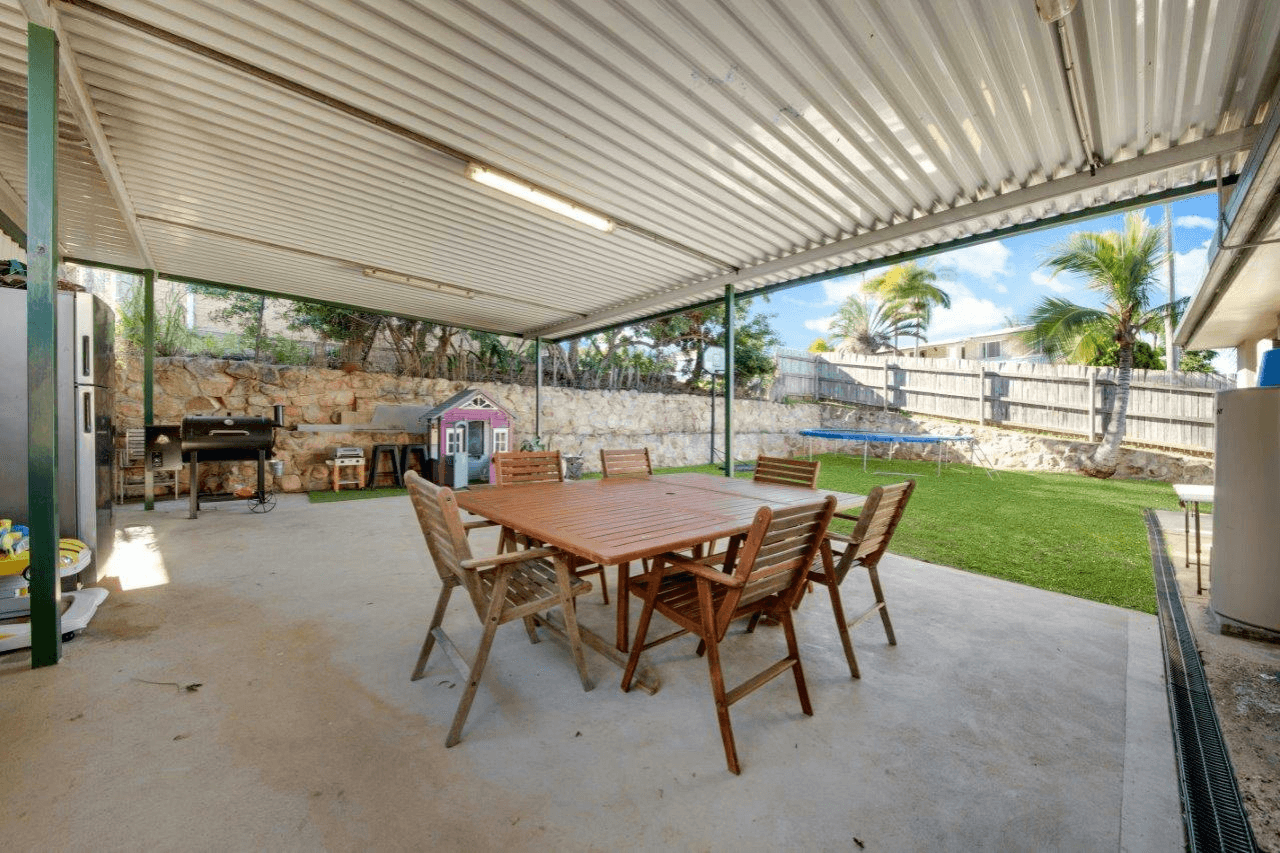 11 Aquarius Street, CLINTON, QLD 4680