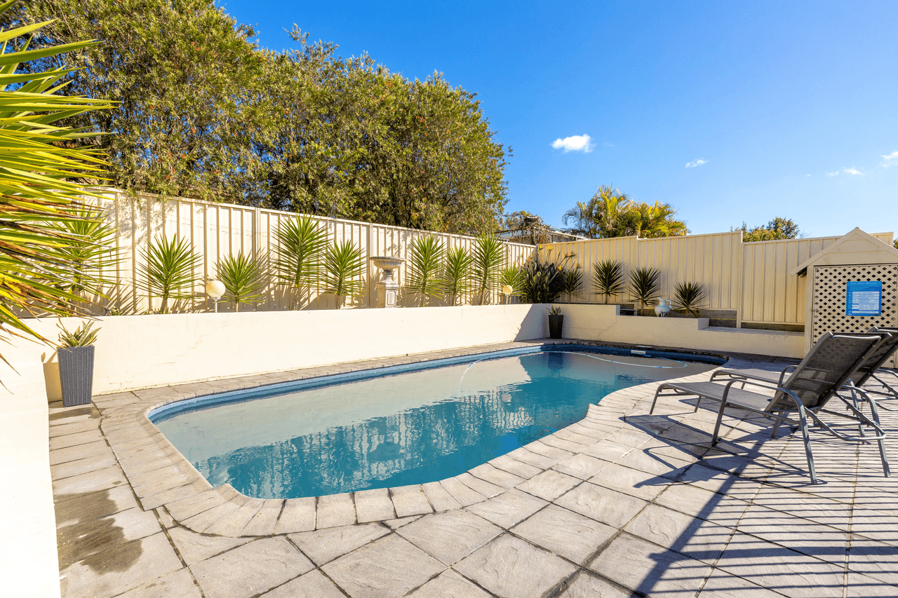 12 Gunbar Road, TAREE, NSW 2430