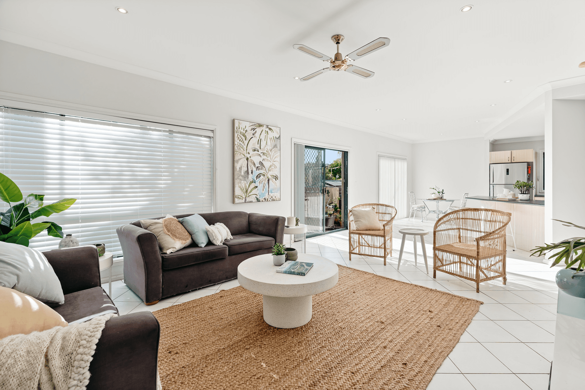 2/24 Poplars Avenue, Bateau Bay, NSW 2261