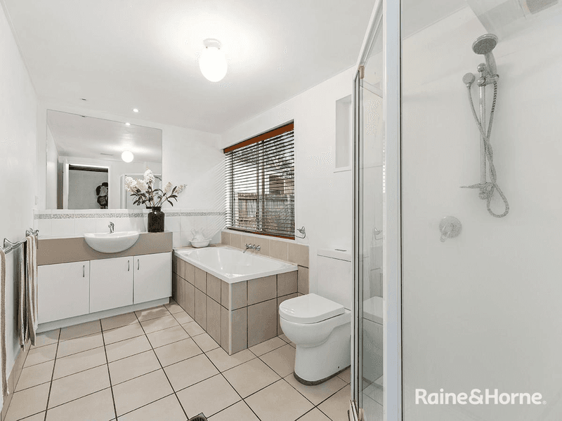 47 Twilight Street, KENMORE, QLD 4069