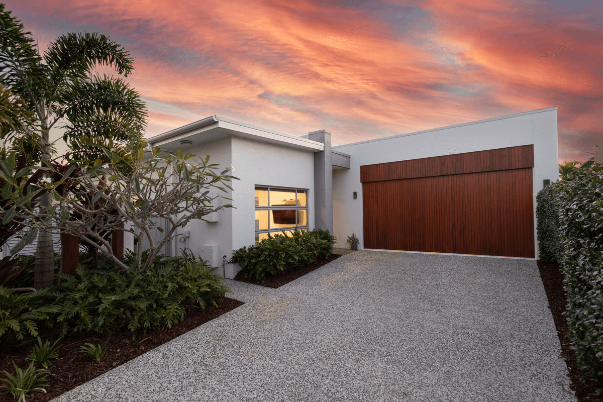 7821 Pavilions Close, HOPE ISLAND, QLD 4212