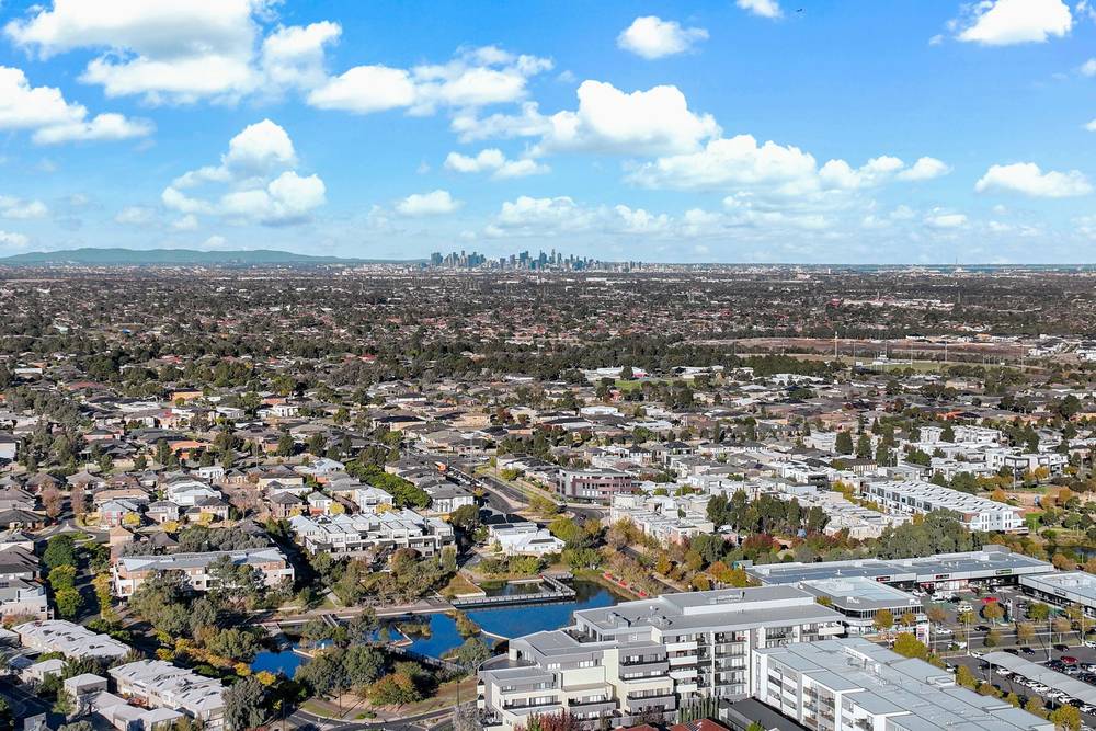 254/73 Lake Street, Caroline Springs, VIC 3023