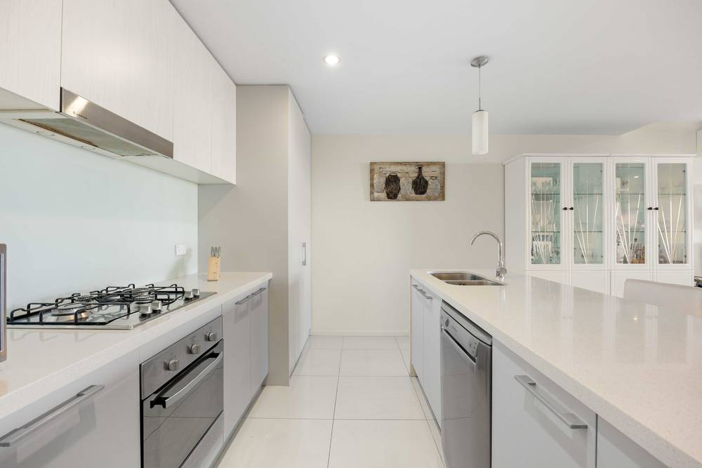 254/73 Lake Street, Caroline Springs, VIC 3023