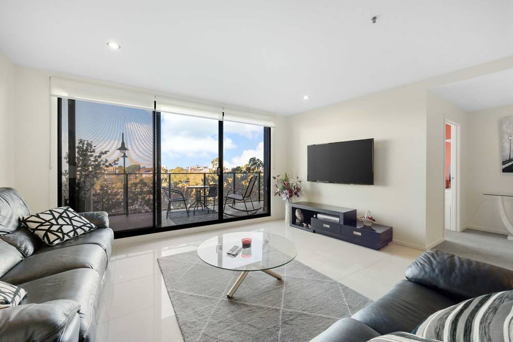 254/73 Lake Street, Caroline Springs, VIC 3023