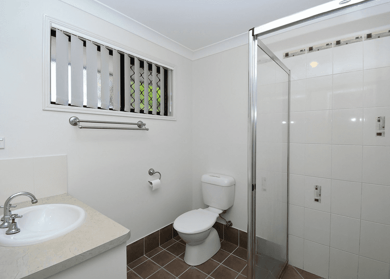 7 Whipbird Court, URANGAN, QLD 4655