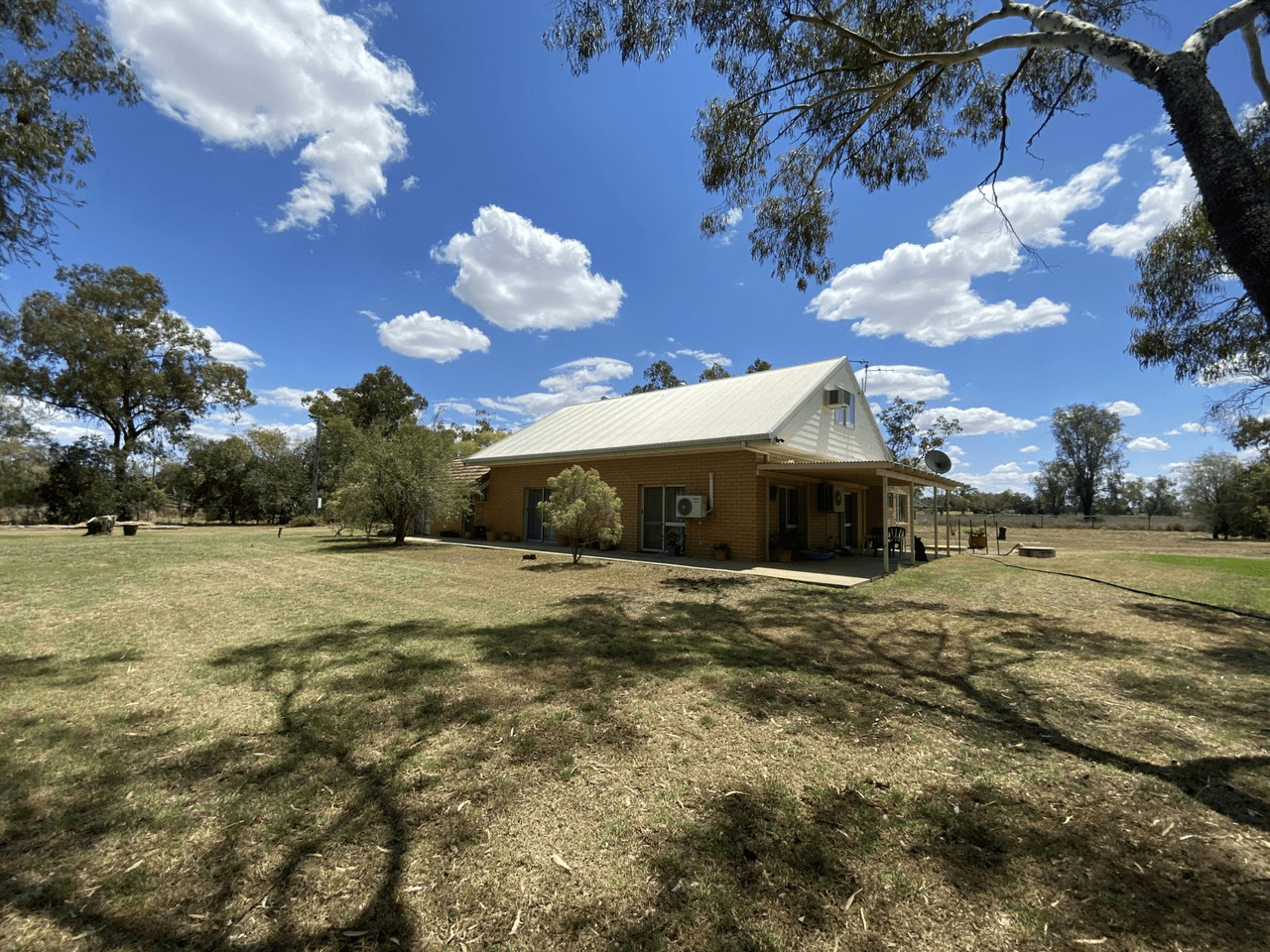 138 Edwardes Street, ROMA, QLD 4455