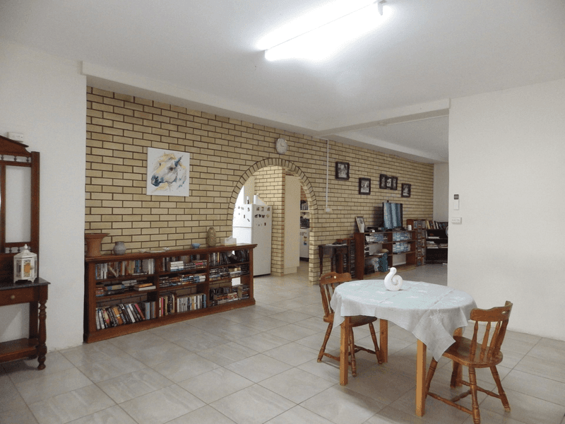 138 Edwardes Street, ROMA, QLD 4455