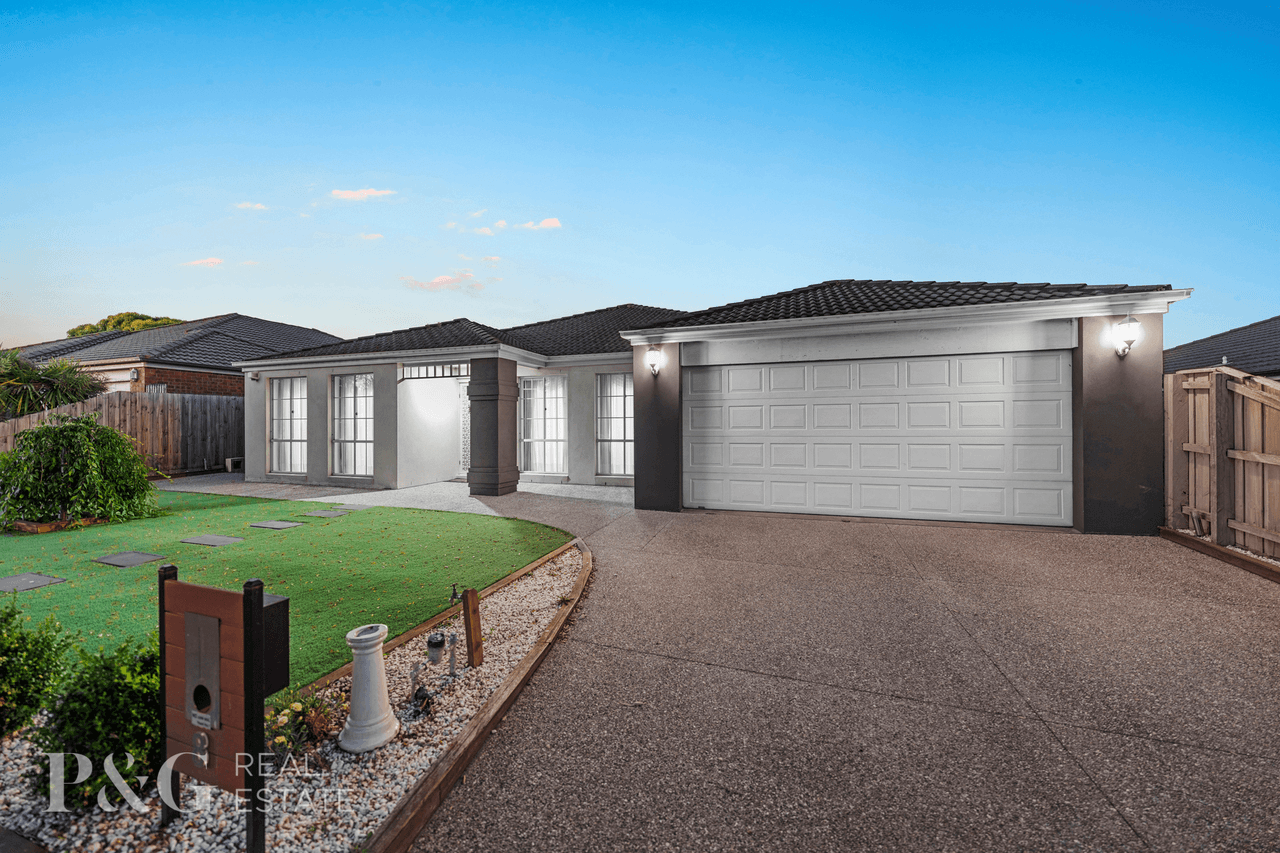 8 Tenterfield Drive, NARRE WARREN SOUTH, VIC 3805