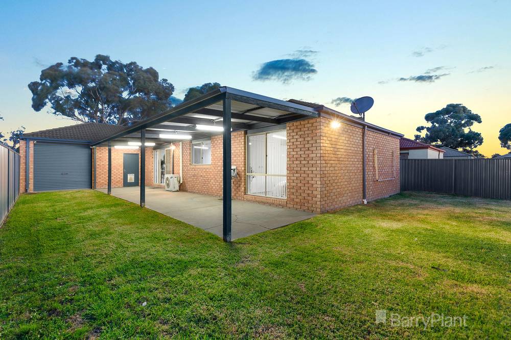 8 Mallee Circuit, Pakenham, VIC 3810