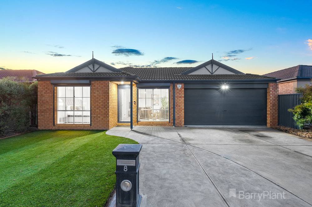 8 Mallee Circuit, Pakenham, VIC 3810
