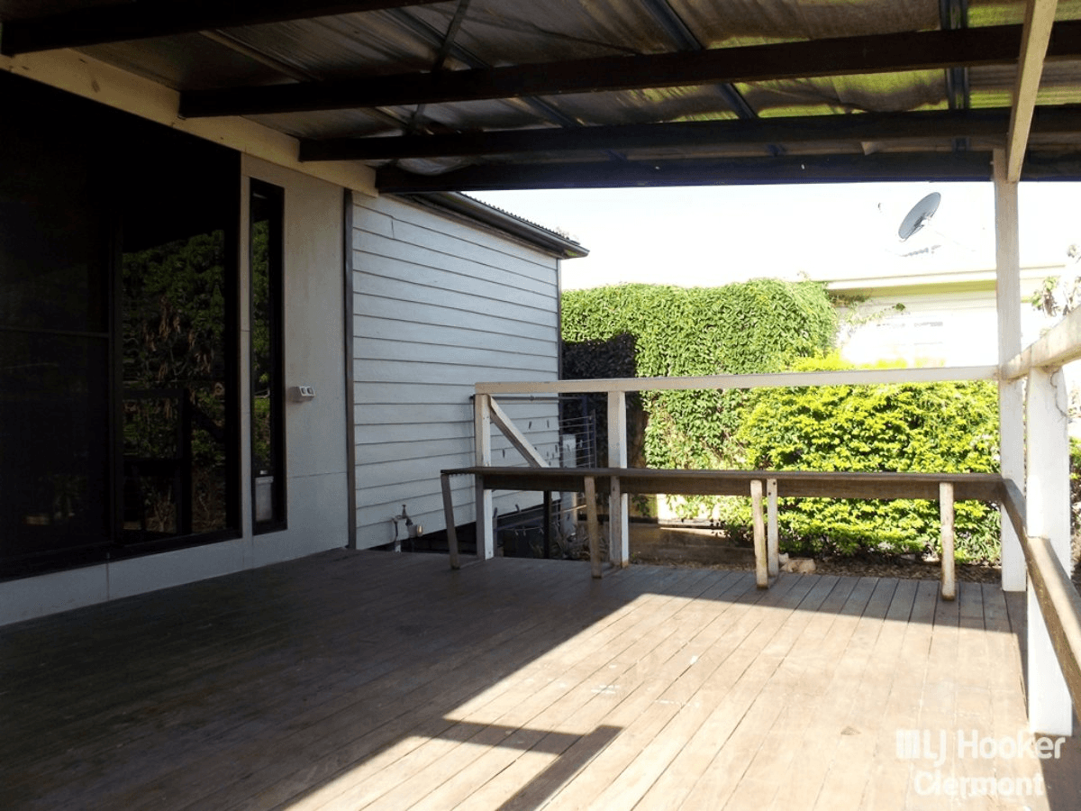 25 Jellicoe Street, CLERMONT, QLD 4721