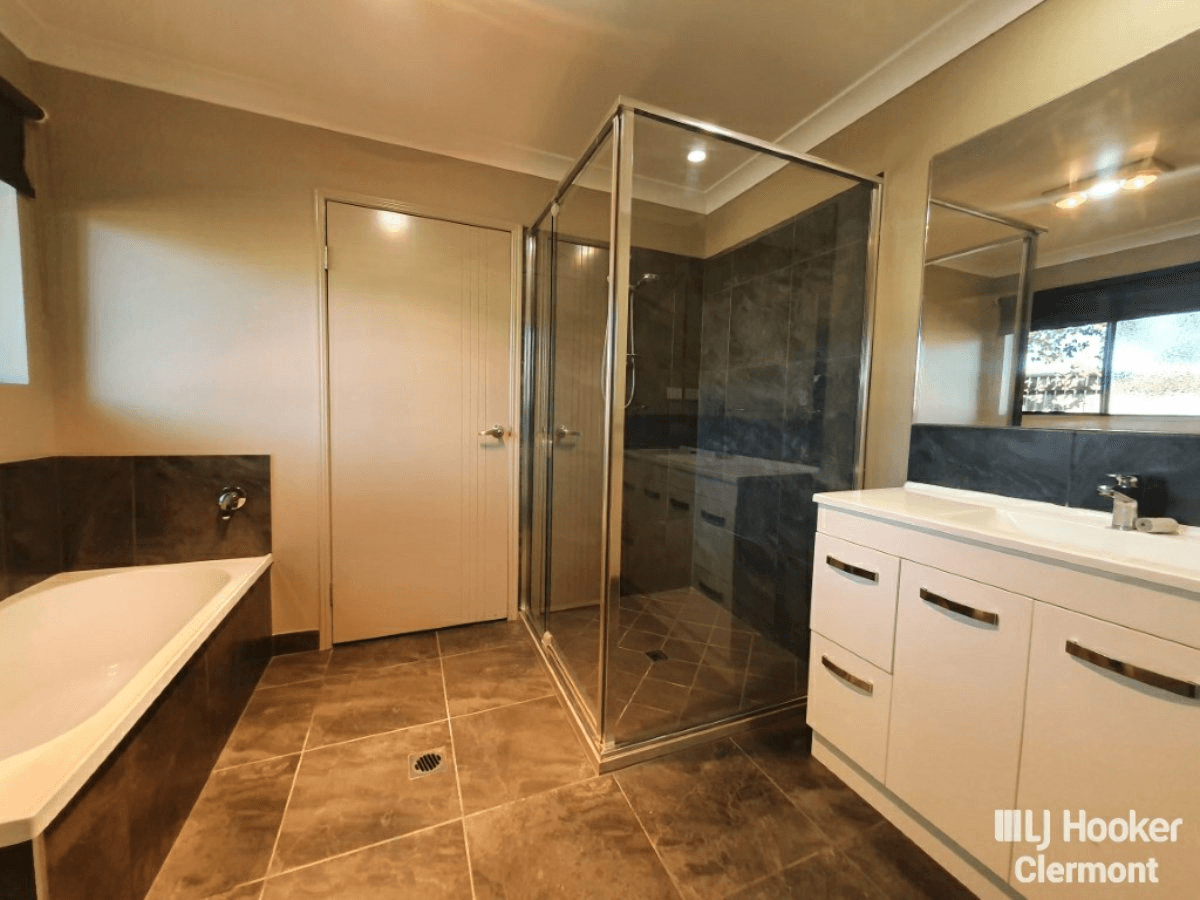25 Jellicoe Street, CLERMONT, QLD 4721