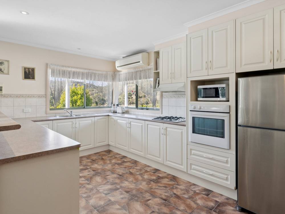 5994 Eildon-Jamieson Road, JAMIESON, VIC 3723
