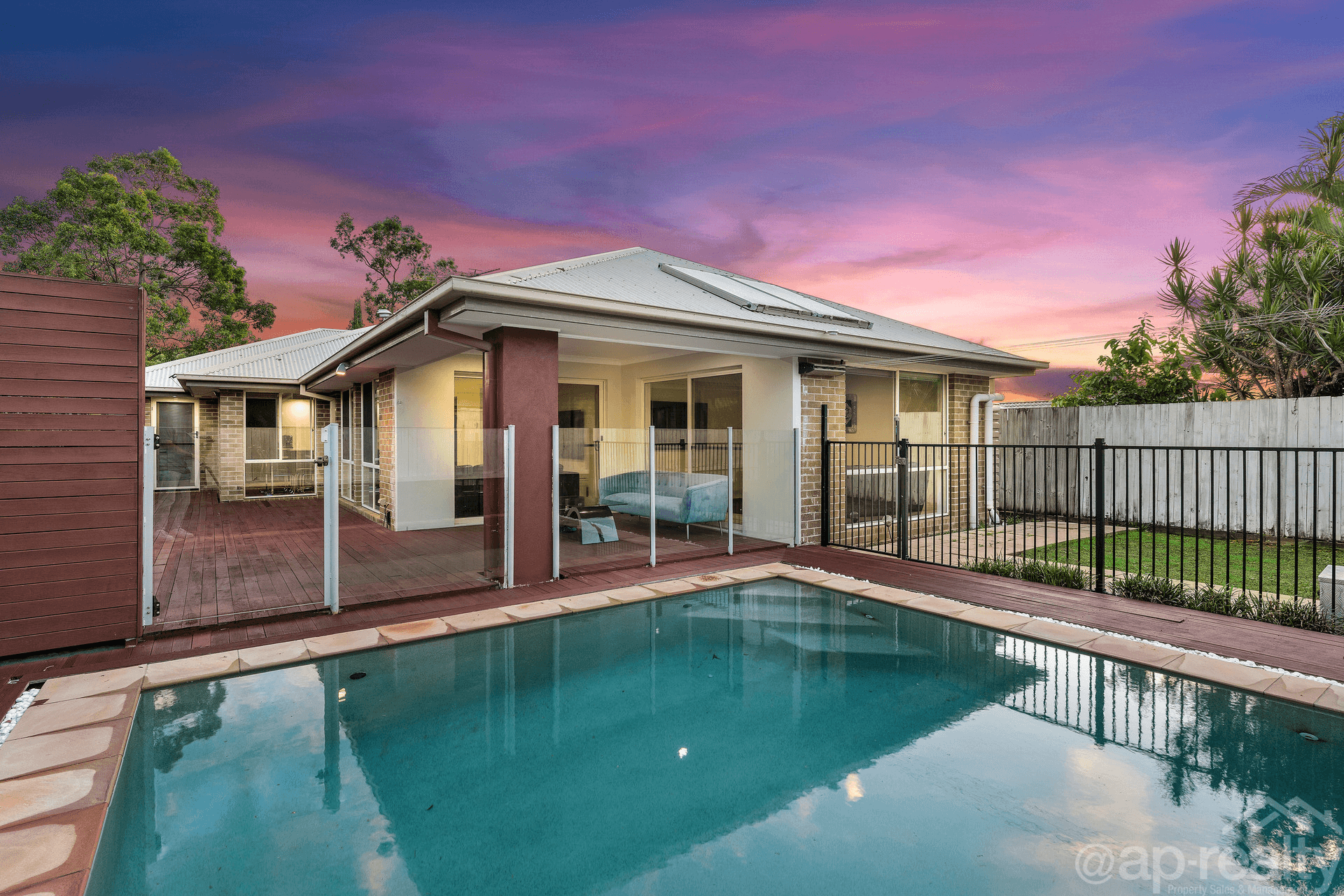 33 Nullarbor Circuit, Forest Lake, QLD 4078