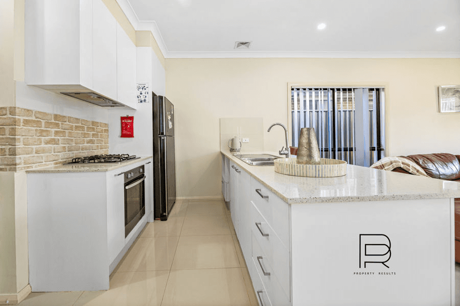 34 Matthew Bell Way, JORDAN SPRINGS, NSW 2747