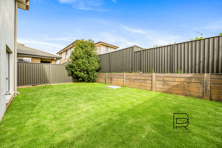 34 Matthew Bell Way, JORDAN SPRINGS, NSW 2747