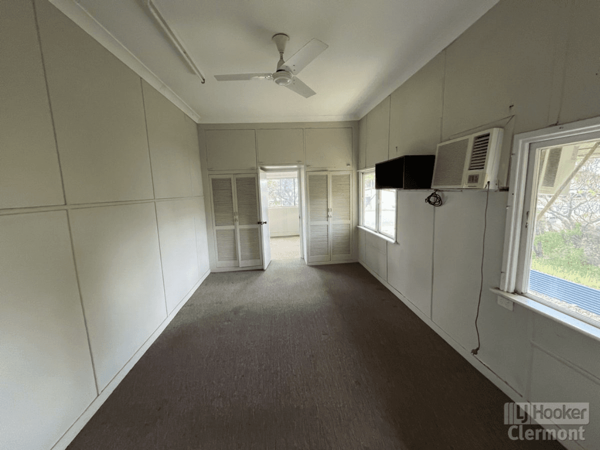 49 Jellicoe Street, CLERMONT, QLD 4721