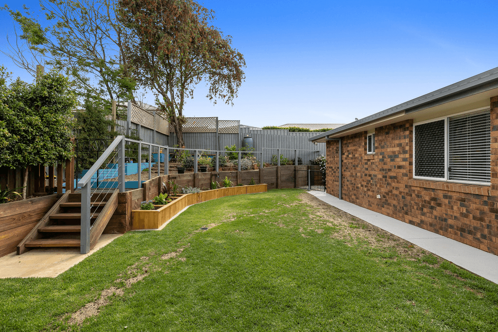 8 Fern Drive, KEARNEYS SPRING, QLD 4350