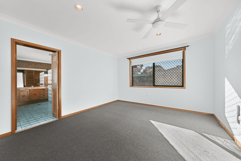 18 Karingal Close, Woy Woy, NSW 2256