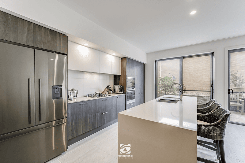 7 Fairbank Drive, GLEDSWOOD HILLS, NSW 2557