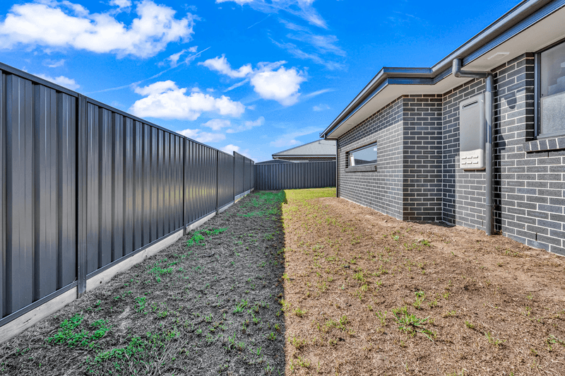 7 Canter Close, Rutherford, NSW 2320