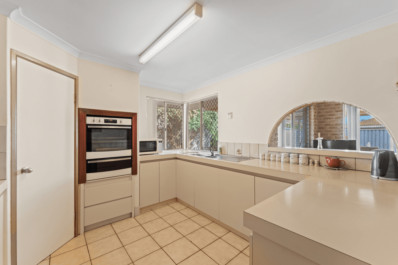 48b Regan St, ROCKINGHAM, WA 6168