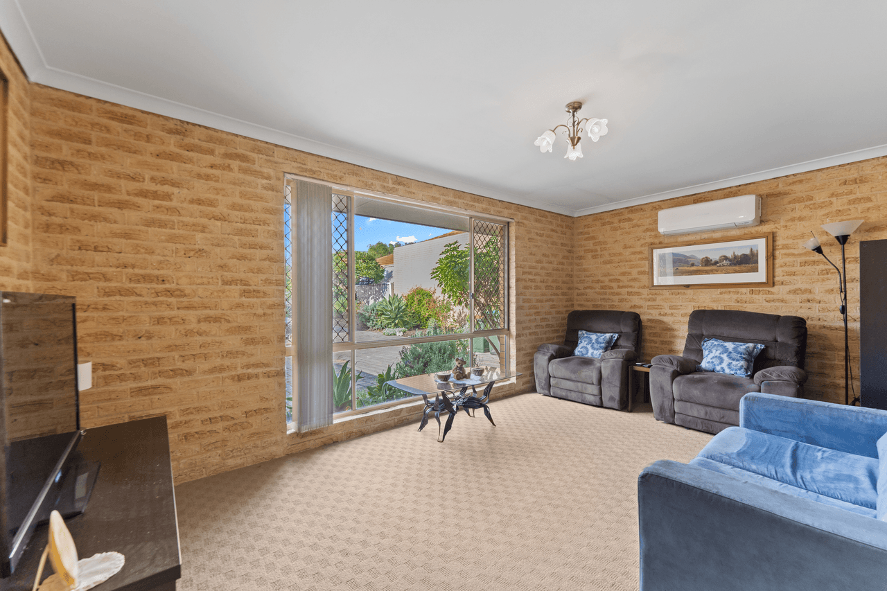 48b Regan St, ROCKINGHAM, WA 6168