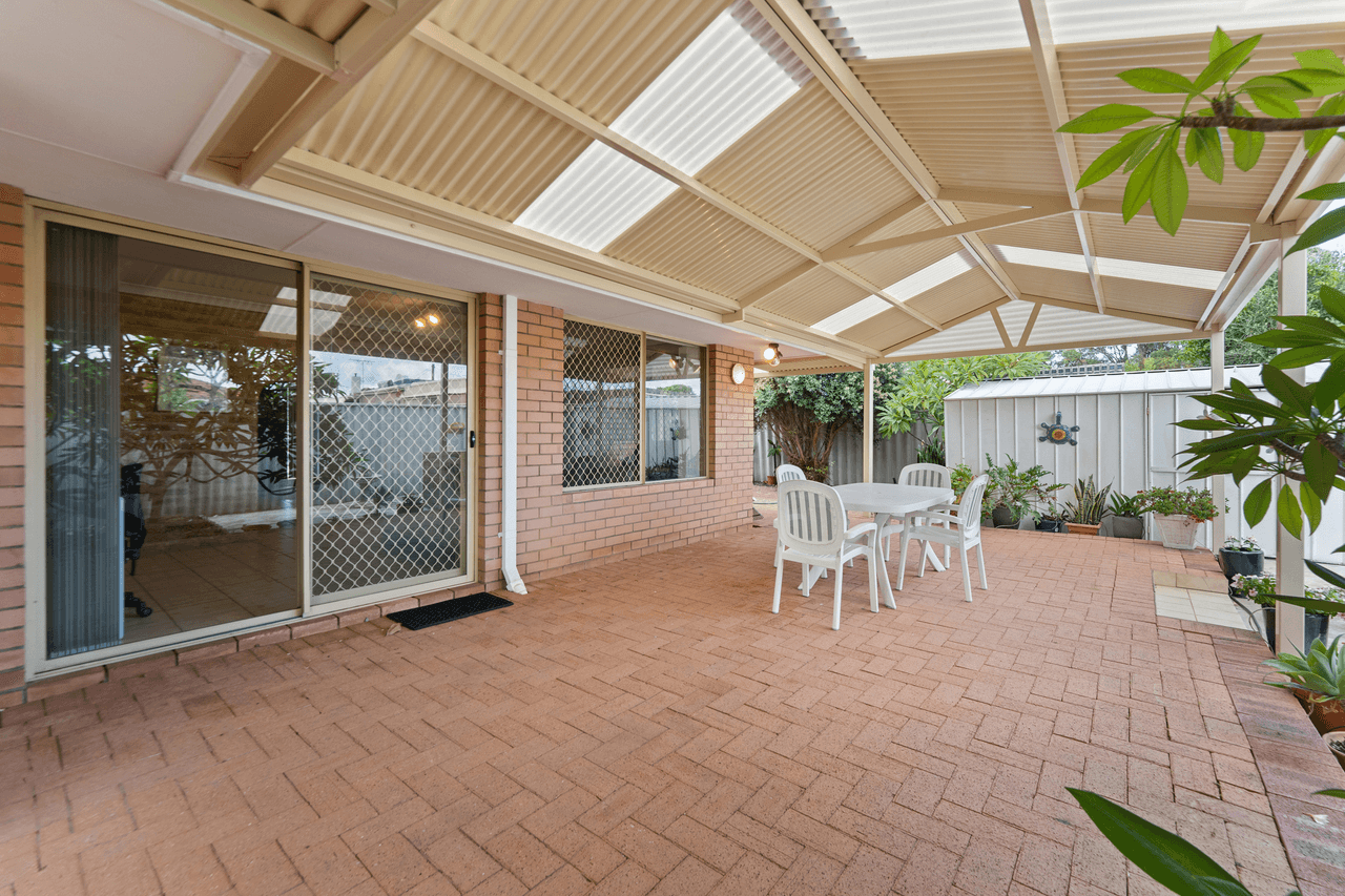 48b Regan St, ROCKINGHAM, WA 6168